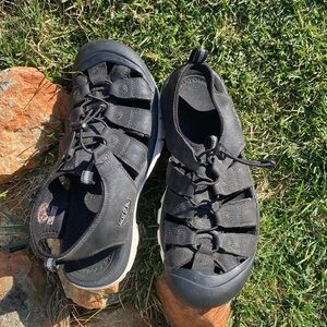 KEEN || Newport EVO Leather Sandals